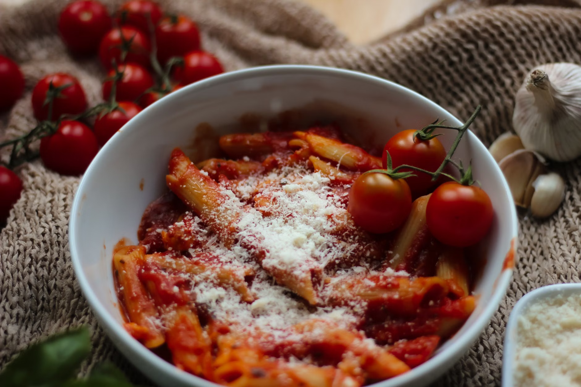 pasta cherry tomatoes basil