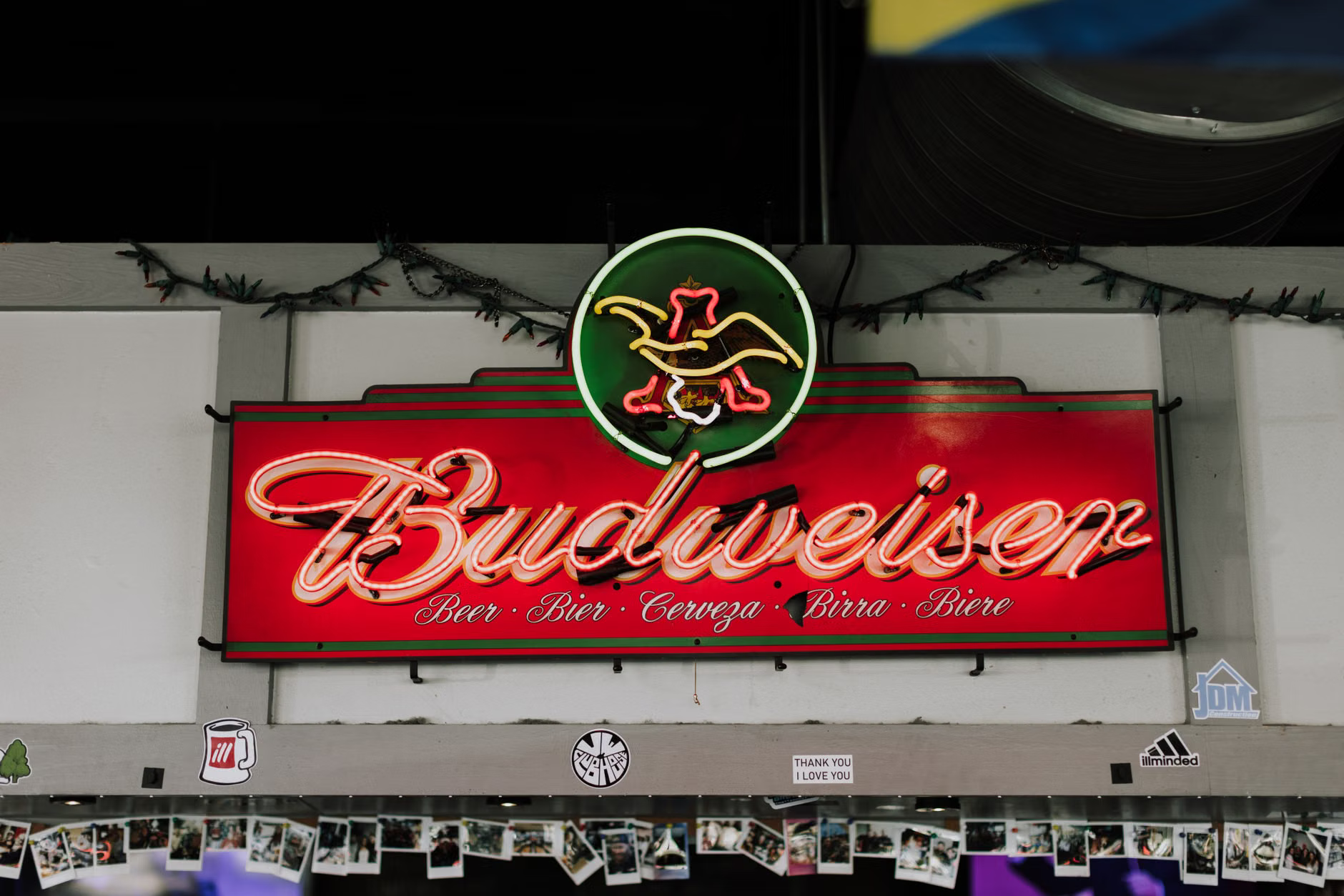 Dive Bars in LA: Cheap Drinks and Honest Vibes