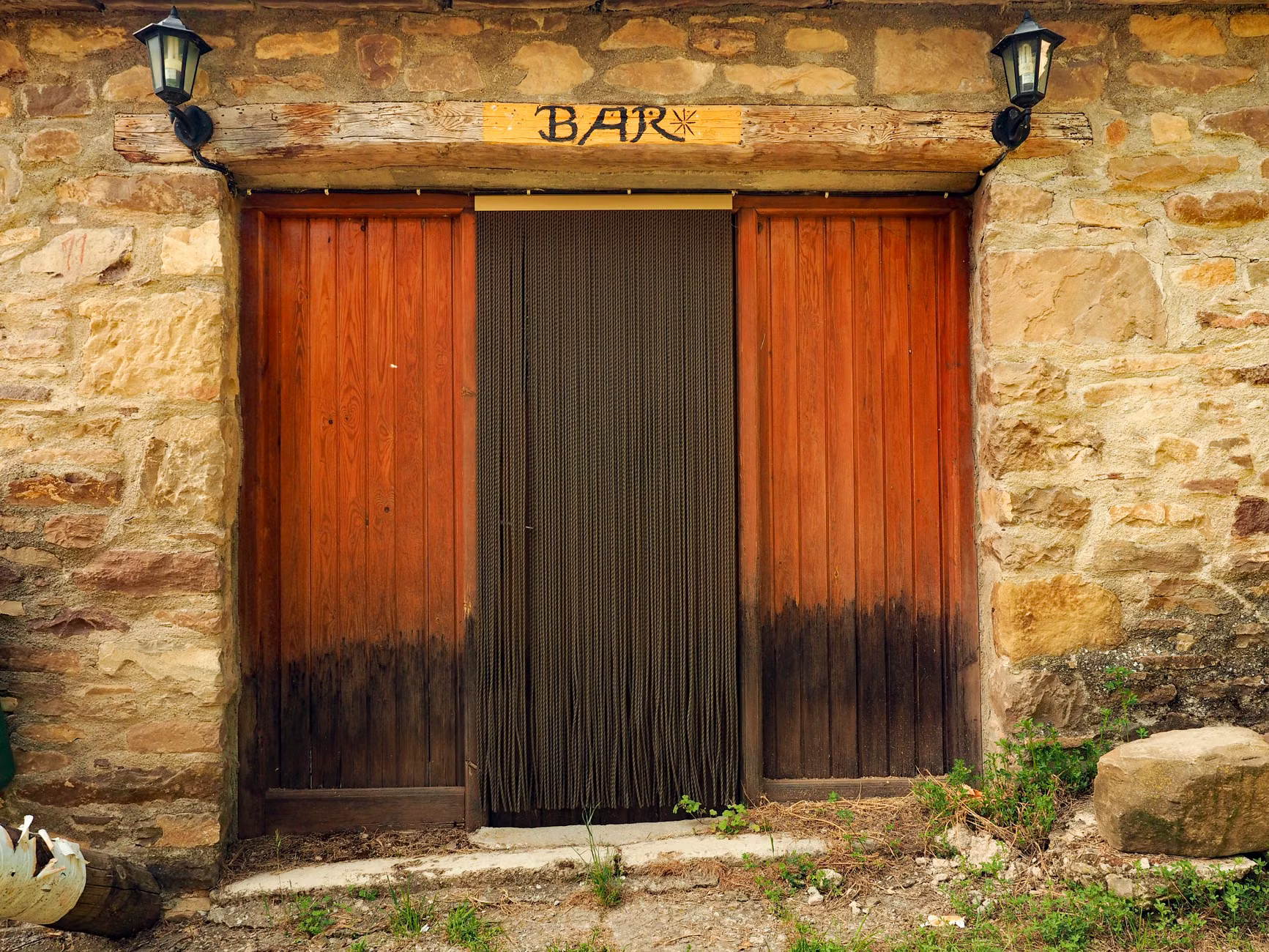 Secret Speakeasies in LA: Hidden Bars You Have to Find